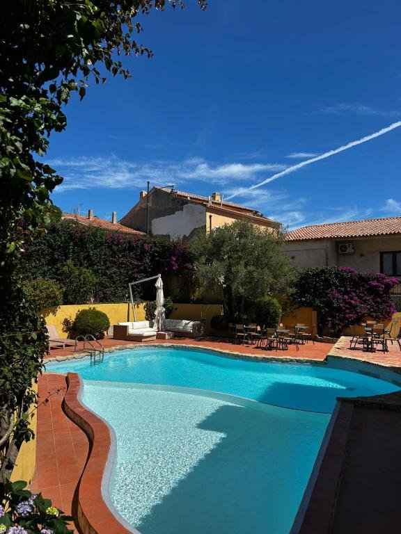Boutique hotel San Pantaleo Boutique hotel San Pantaleo