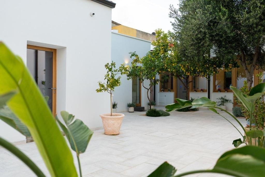 Neues hotel Cagliari sauber gut luxoise